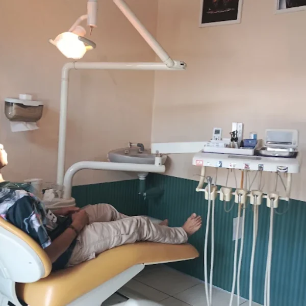 Galeri Aiman Dental (12)